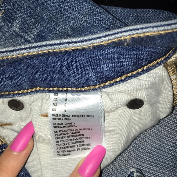 Shorts - Picture 3 of 3